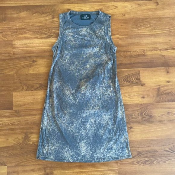 Acid wash Back Cut out Mini Dress - Picture 3 of 6